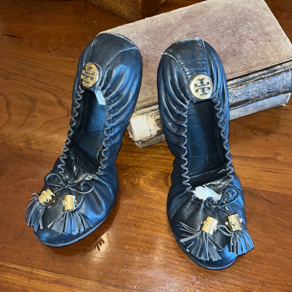 Tory Burch Reese tassel ballet flat